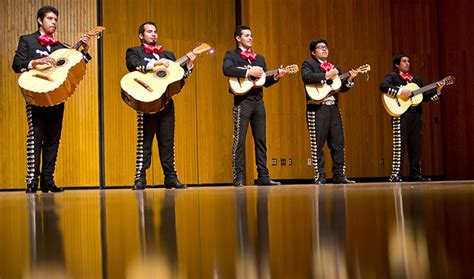 mariachi band fresno|More.